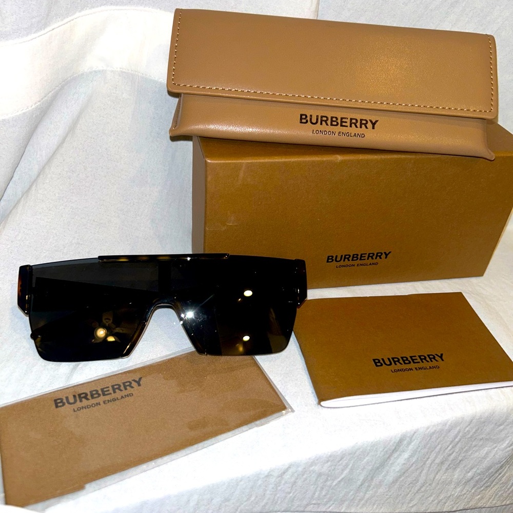 Burberry sunglasses